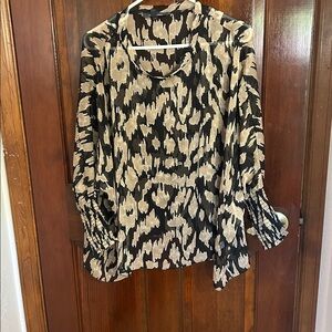 Patterned Black and Cream Women's Top